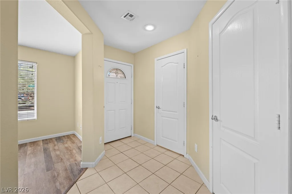 38 Summer Walk, Las Vegas, NV 89183