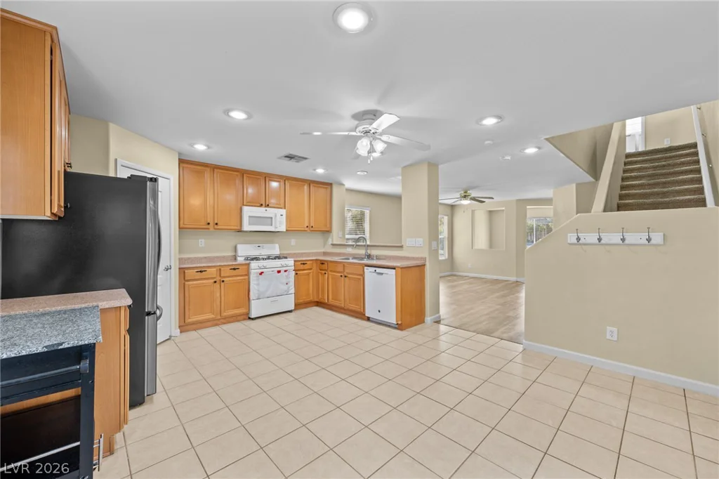 38 Summer Walk, Las Vegas, NV 89183