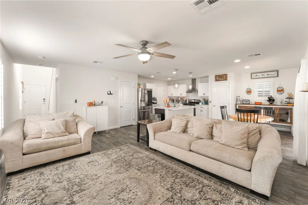 3668 Via Mariposa, Las Vegas, NV 89115