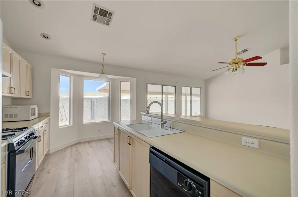 970 Hunters Run, Henderson, NV 89002
