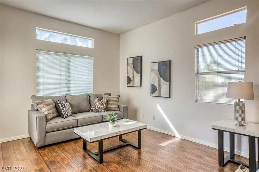 7451 Midfield, Las Vegas, NV 89120