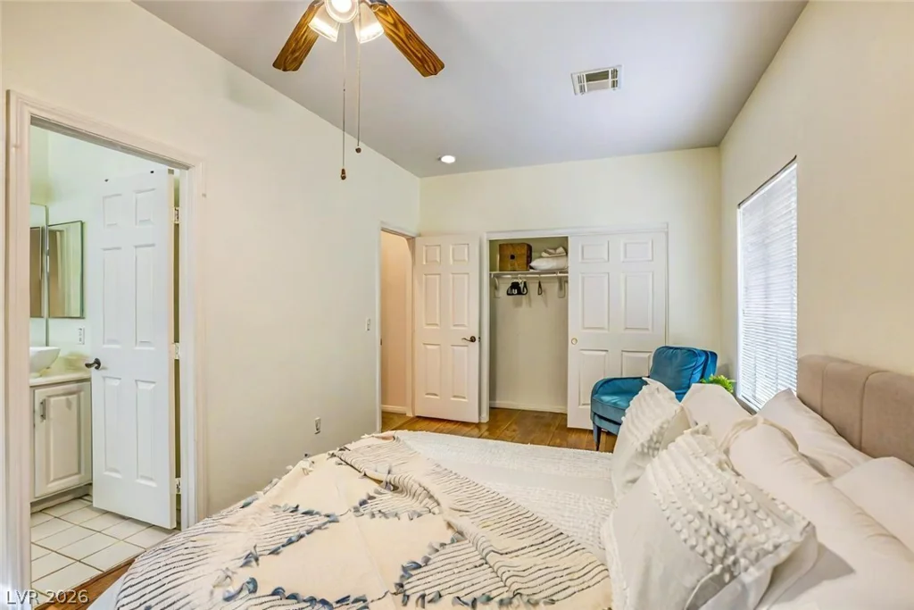 7451 Midfield, Las Vegas, NV 89120