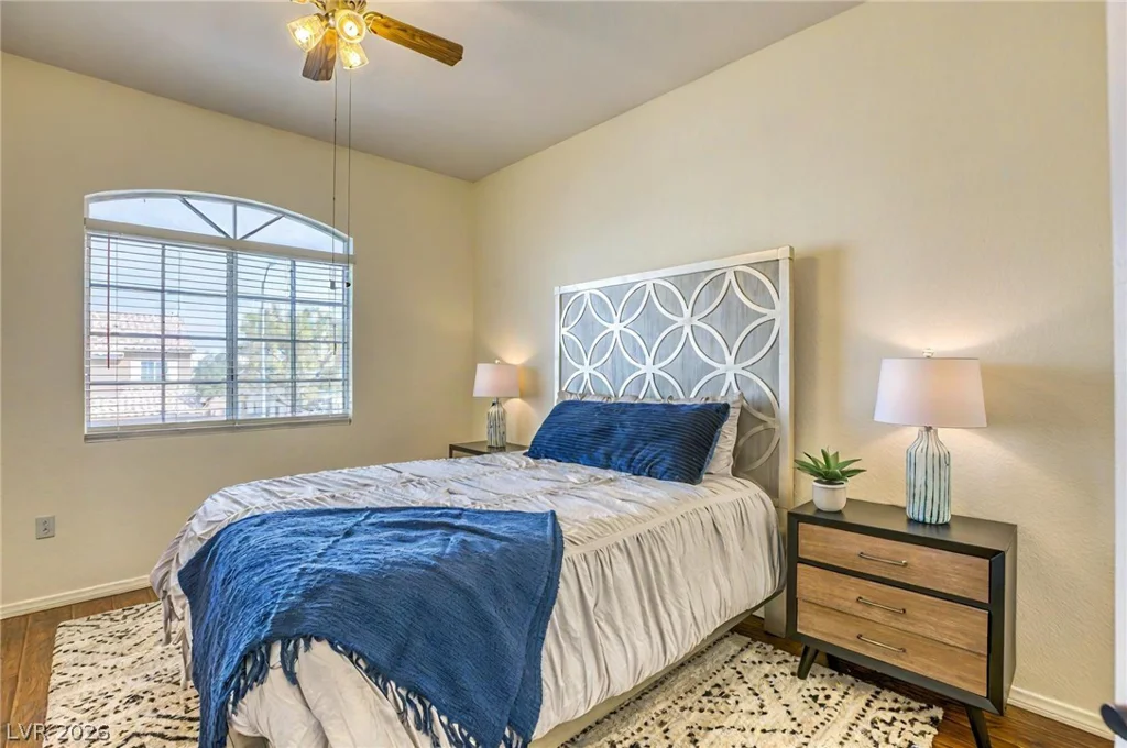 7451 Midfield, Las Vegas, NV 89120
