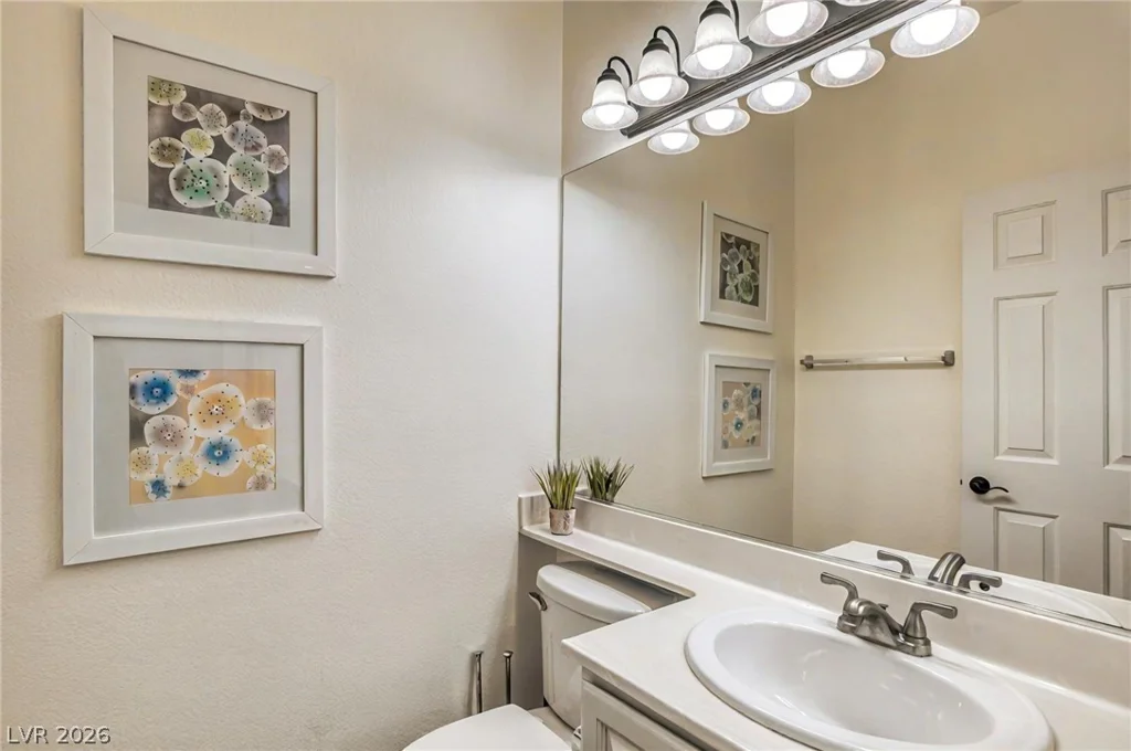 7451 Midfield, Las Vegas, NV 89120
