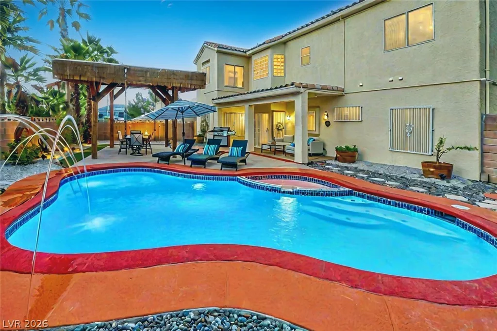 7451 Midfield, Las Vegas, NV 89120
