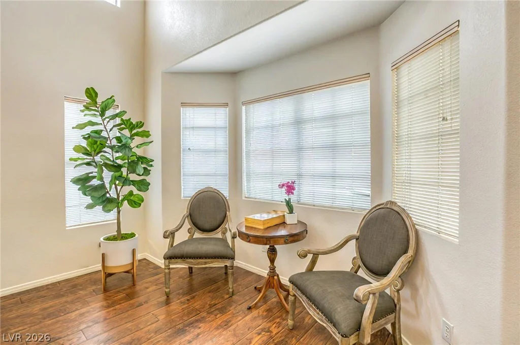 7451 Midfield, Las Vegas, NV 89120