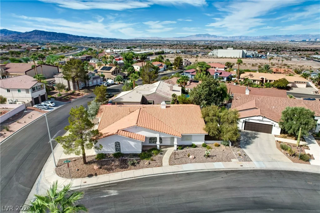 921 Primrose, Henderson, NV 89011