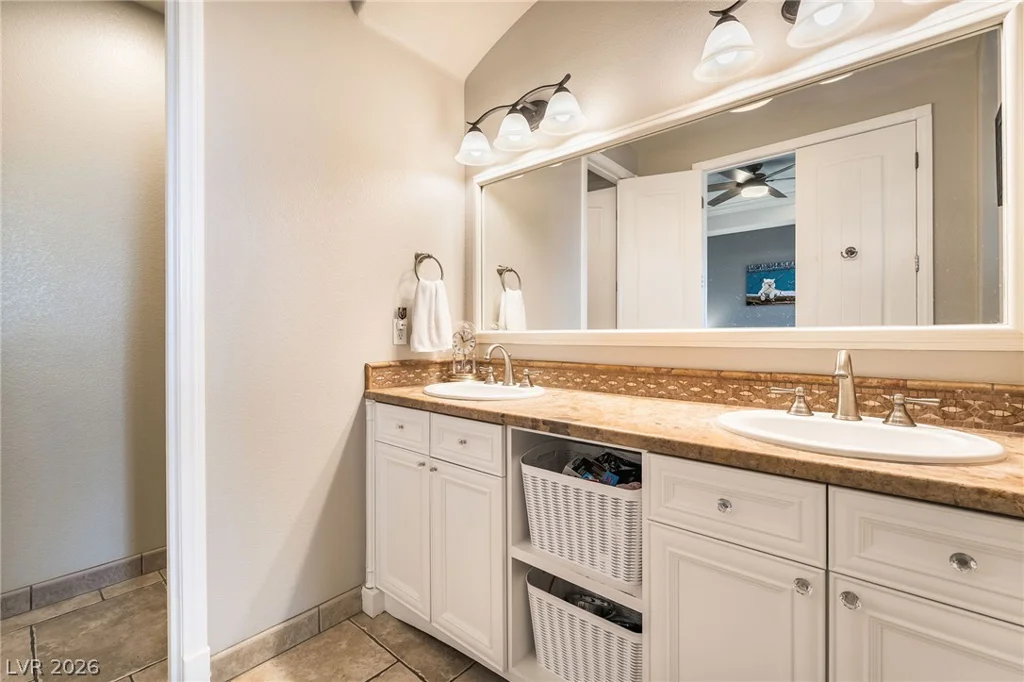 30 Via Vasari, Henderson, NV 89011