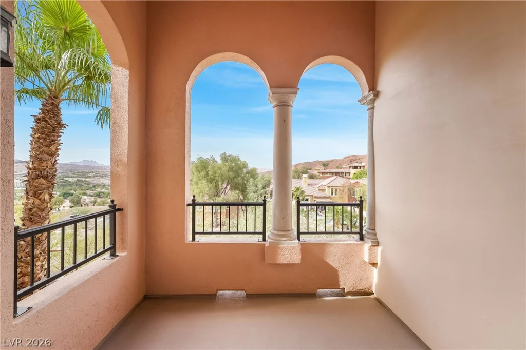 30 Via Vasari, Henderson, NV 89011