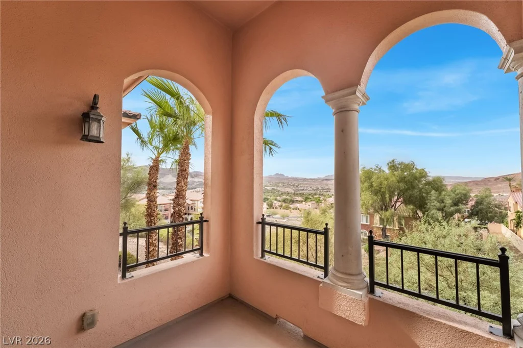 30 Via Vasari, Henderson, NV 89011