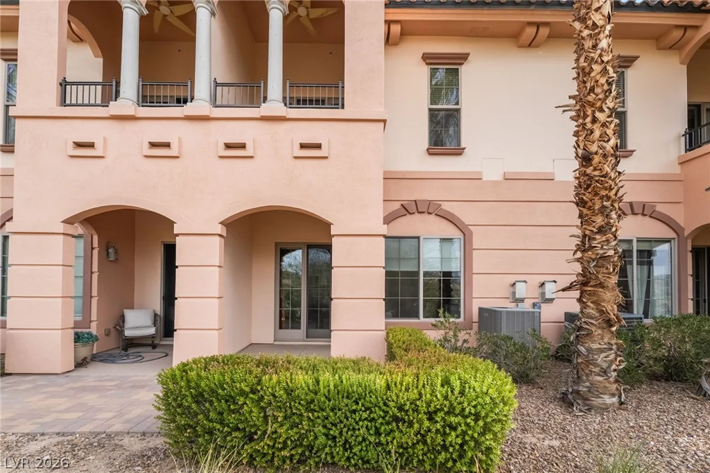 30 Via Vasari, Henderson, NV 89011