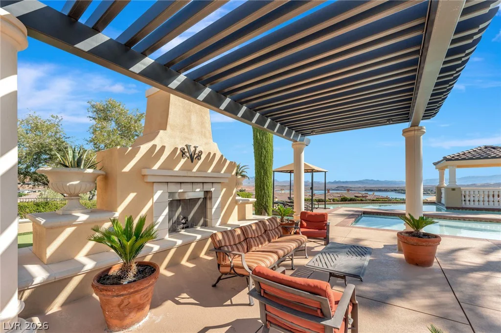 30 Via Vasari, Henderson, NV 89011