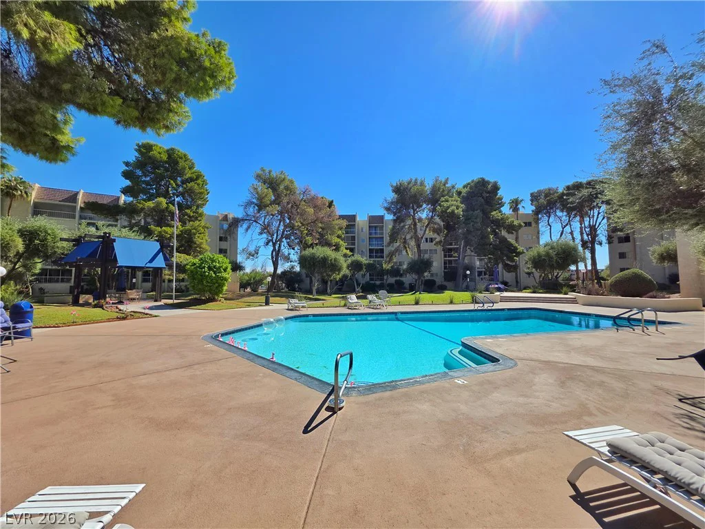 745 Royal Crest, Las Vegas, NV 89169