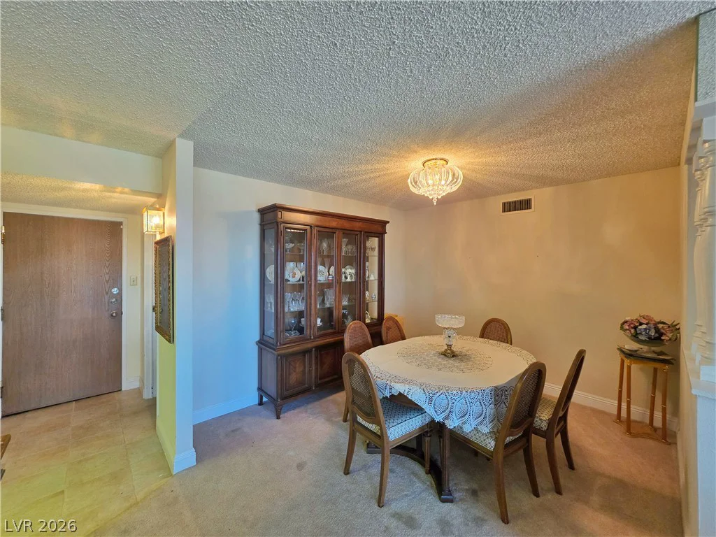745 Royal Crest, Las Vegas, NV 89169