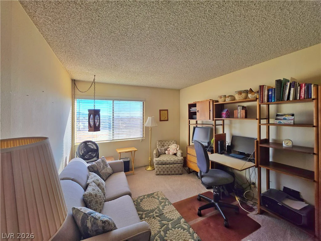 745 Royal Crest, Las Vegas, NV 89169