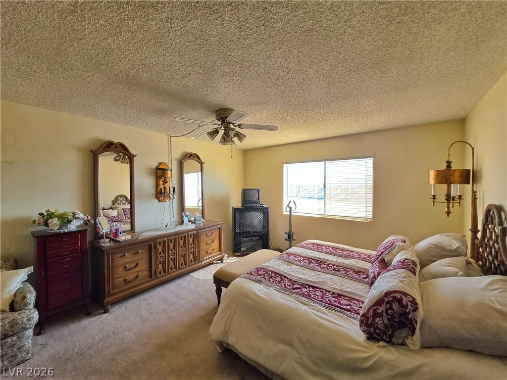 745 Royal Crest, Las Vegas, NV 89169