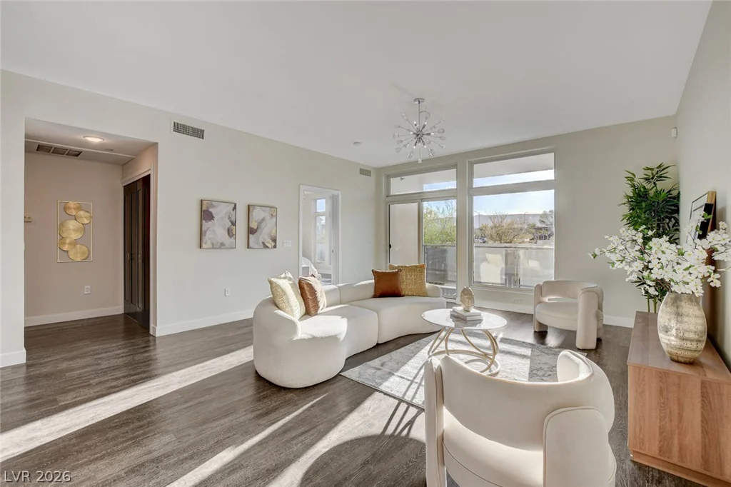 8925 Flamingo, Las Vegas, NV 89147