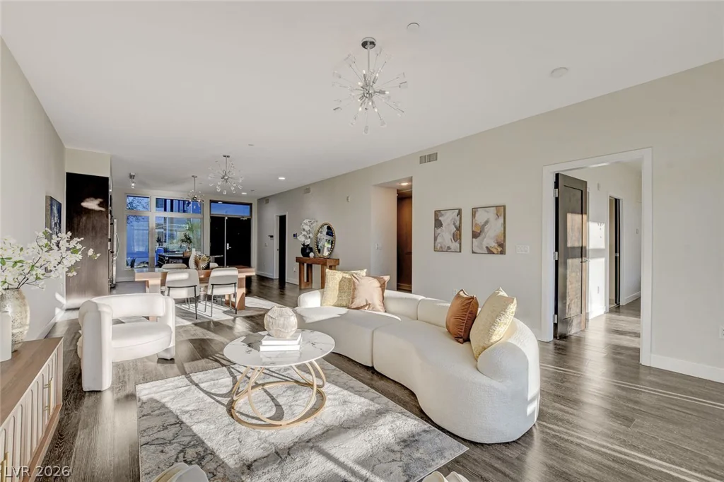 8925 Flamingo, Las Vegas, NV 89147