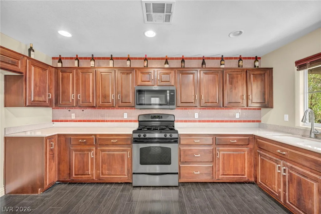 8924 Jennifer Anne, Las Vegas, NV 89149