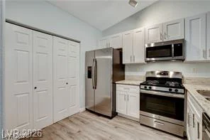393 Blanca Springs, Henderson, NV 89014