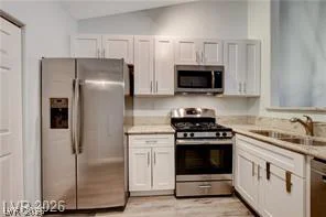393 Blanca Springs, Henderson, NV 89014
