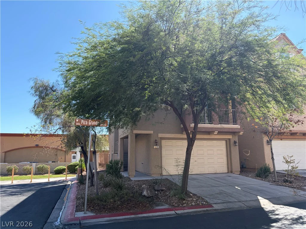 8673 Pico Grande, Las Vegas, NV 89147