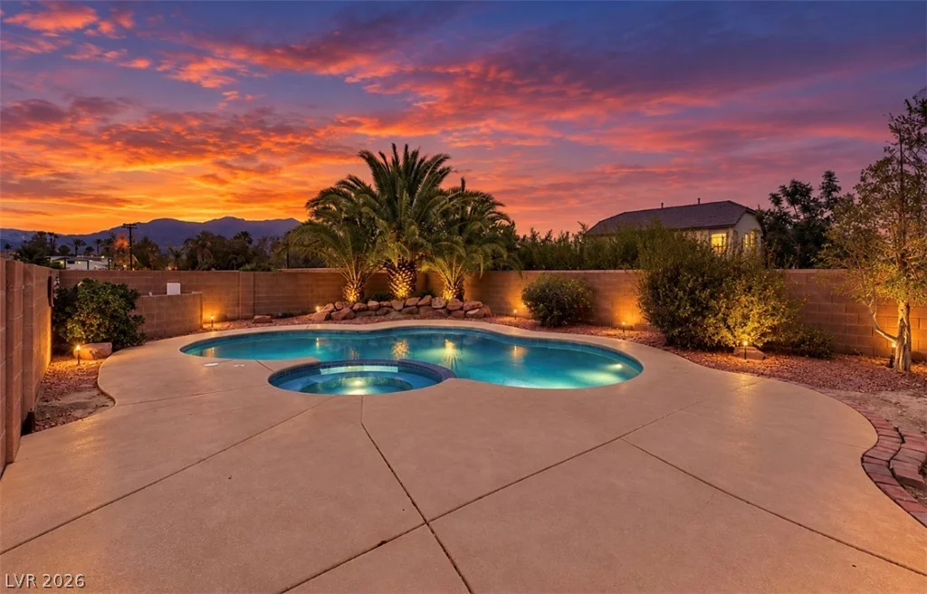 8088 Winchester Bluff, Las Vegas, NV 89131