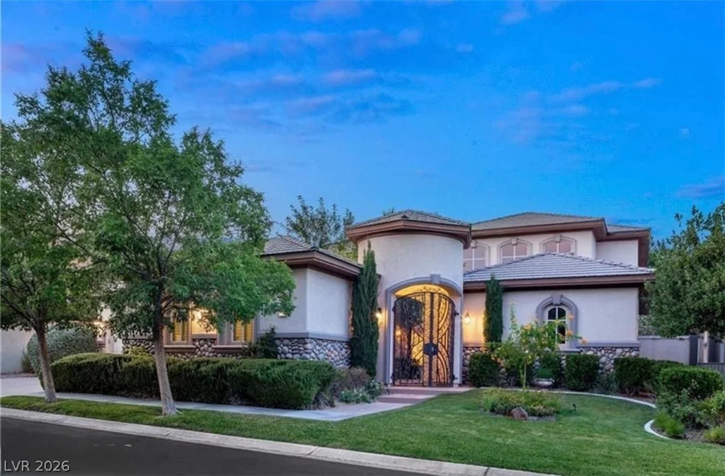 9312 Fontainbleu, Las Vegas, NV 89145