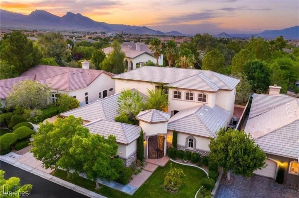 9312 Fontainbleu, Las Vegas, NV 89145