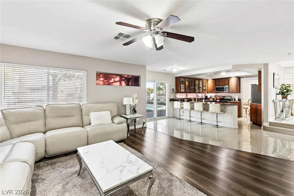 8500 Gilmore, Las Vegas, NV 89129