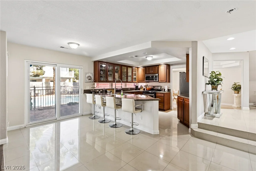 8500 Gilmore, Las Vegas, NV 89129