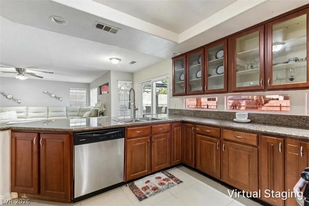 8500 Gilmore, Las Vegas, NV 89129