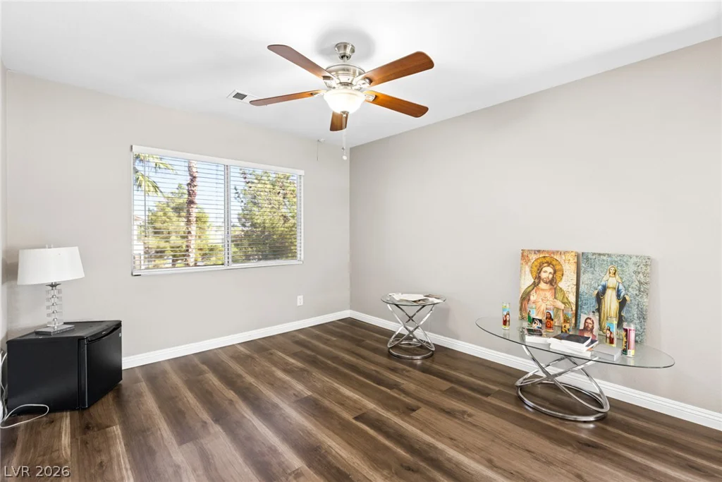 8500 Gilmore, Las Vegas, NV 89129