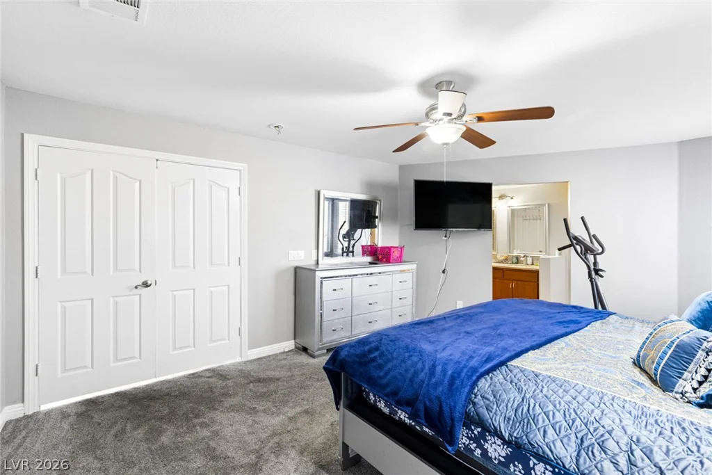 8500 Gilmore, Las Vegas, NV 89129
