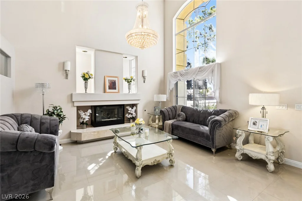 8500 Gilmore, Las Vegas, NV 89129