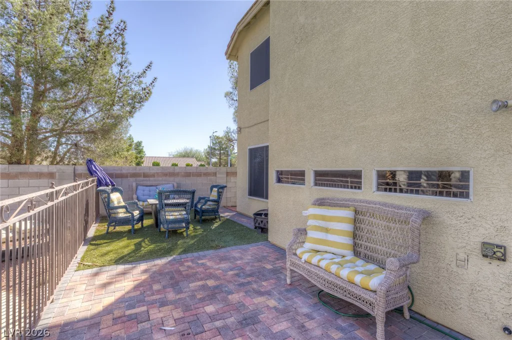 8500 Gilmore, Las Vegas, NV 89129