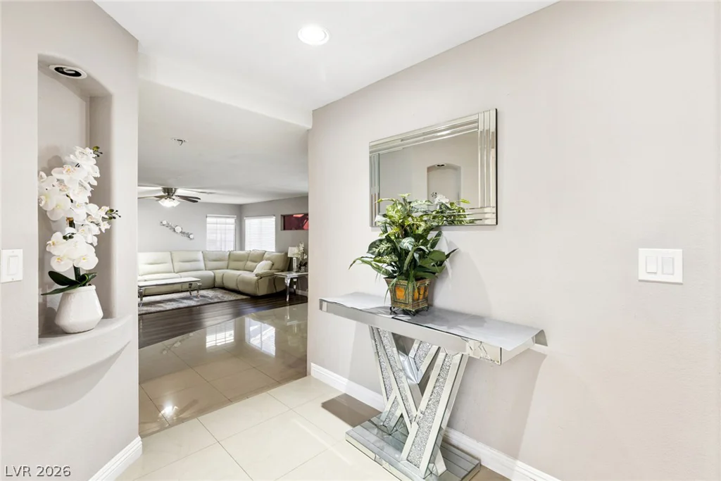 8500 Gilmore, Las Vegas, NV 89129