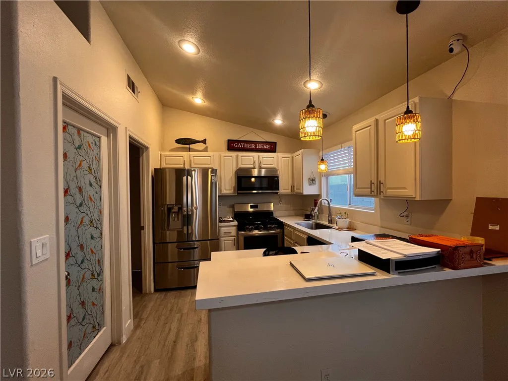 932 Rainbow Rock, Las Vegas, NV 89123
