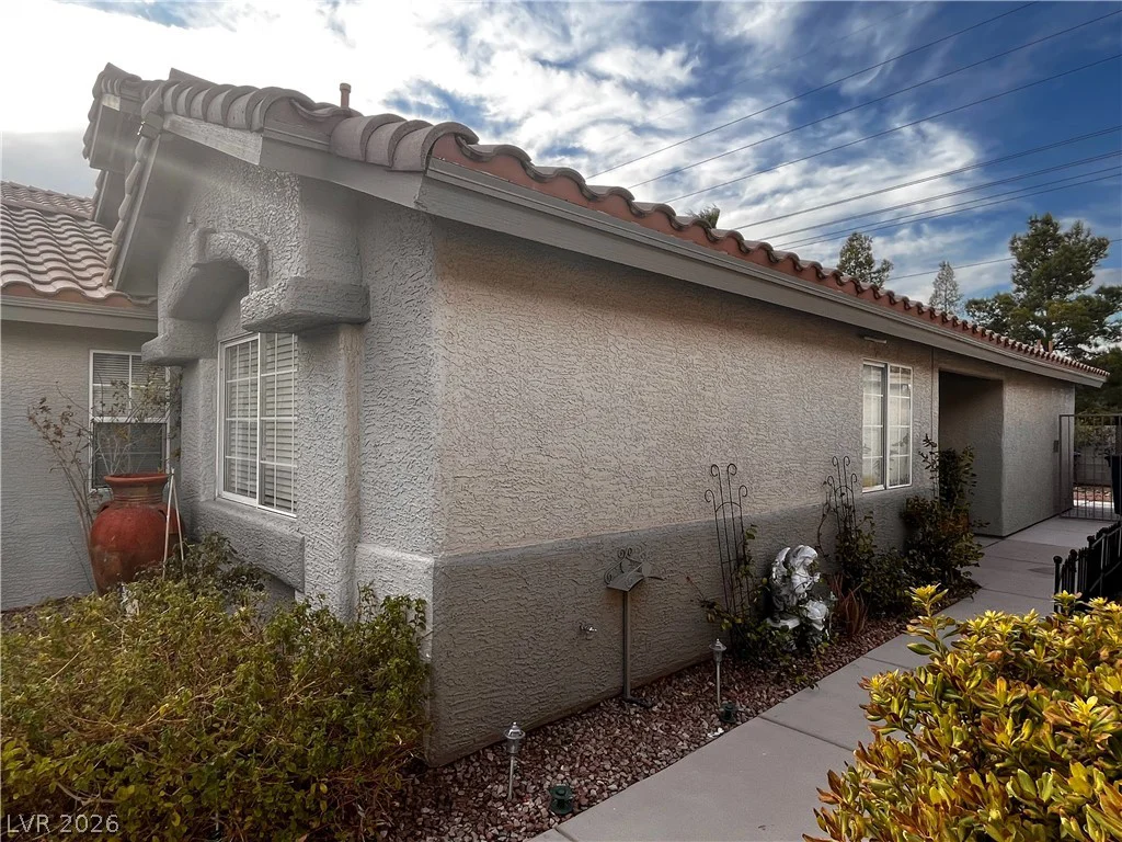 932 Rainbow Rock, Las Vegas, NV 89123