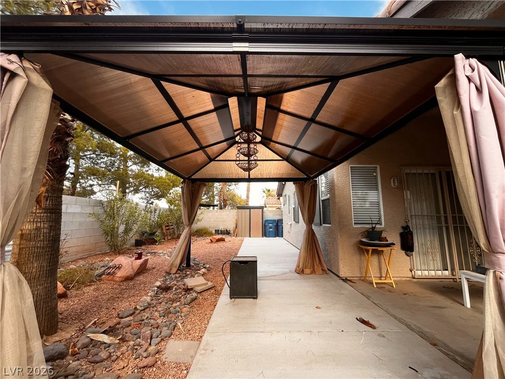 932 Rainbow Rock, Las Vegas, NV 89123