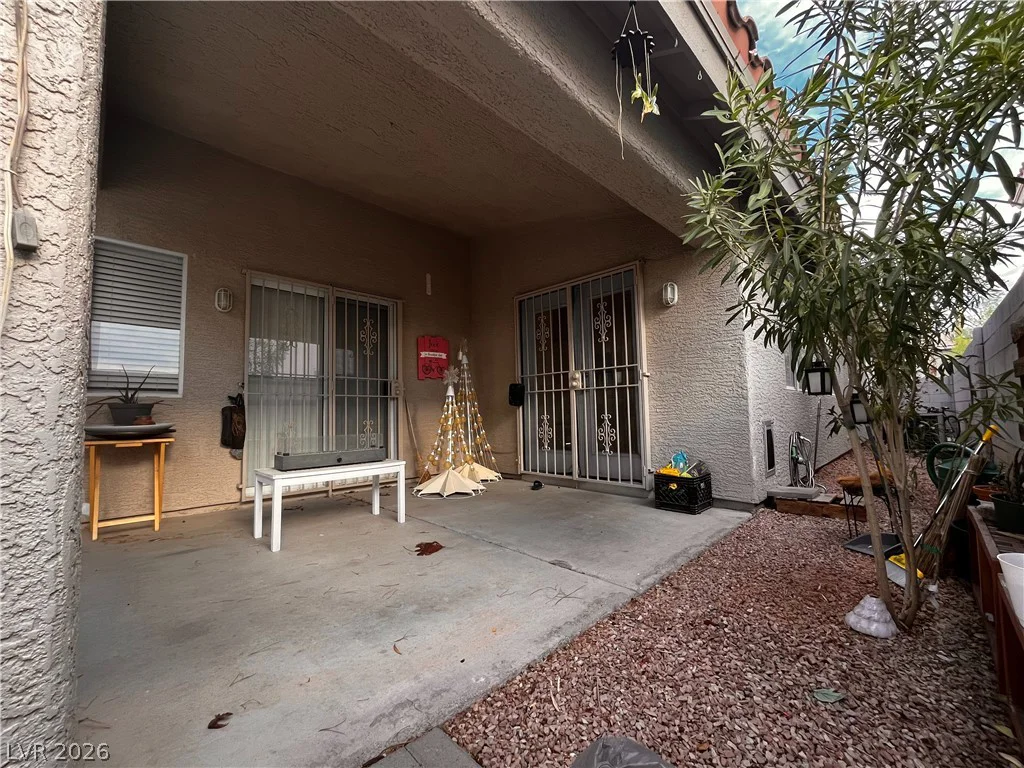932 Rainbow Rock, Las Vegas, NV 89123