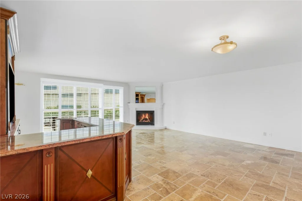 2747 Paradise, Las Vegas, NV 89109