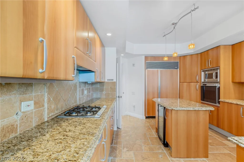 2747 Paradise, Las Vegas, NV 89109