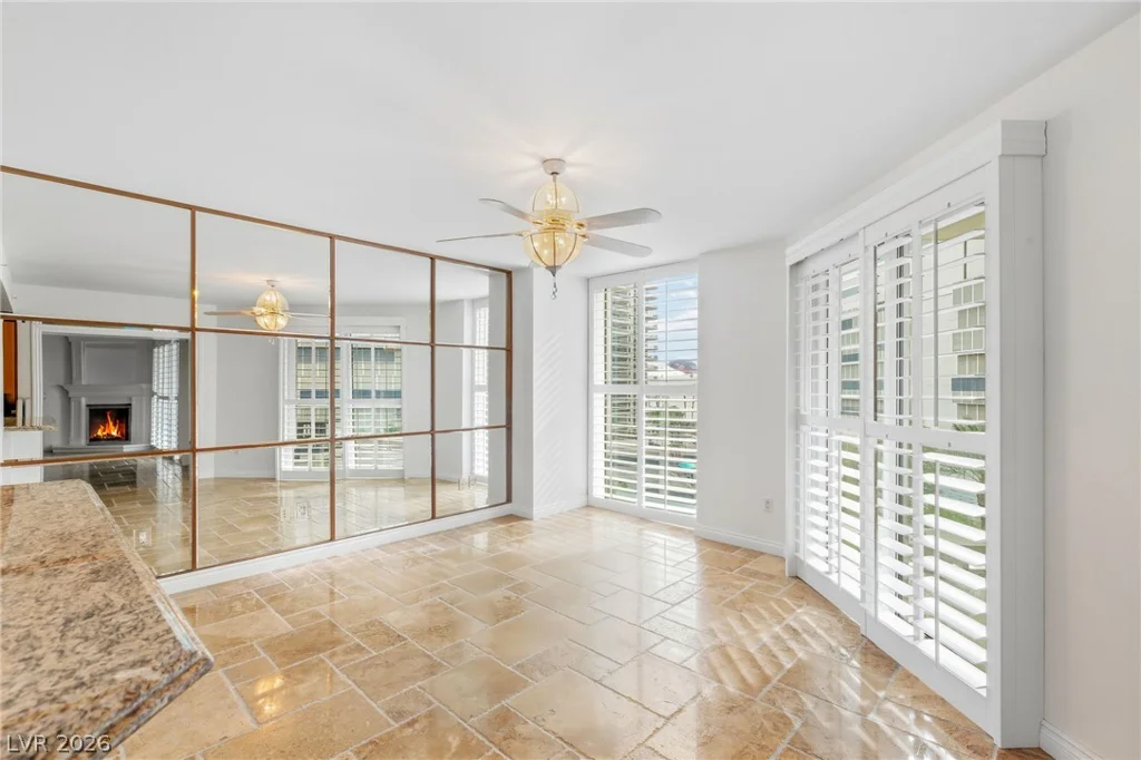 2747 Paradise, Las Vegas, NV 89109