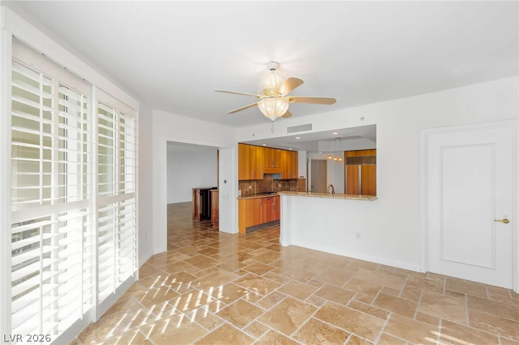 2747 Paradise, Las Vegas, NV 89109