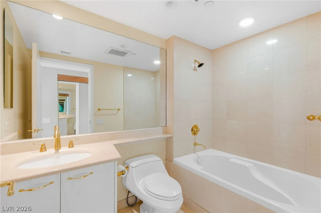 2747 Paradise, Las Vegas, NV 89109