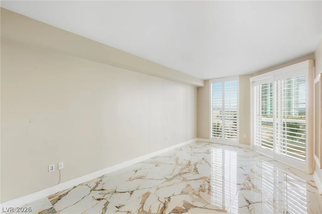 2747 Paradise, Las Vegas, NV 89109