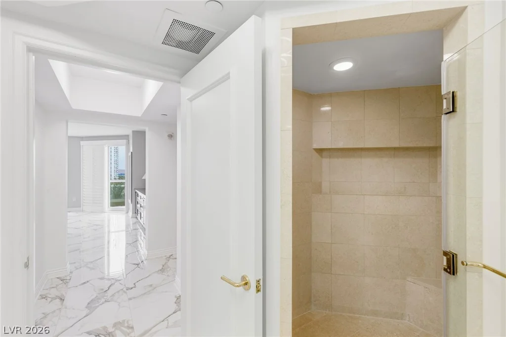2747 Paradise, Las Vegas, NV 89109