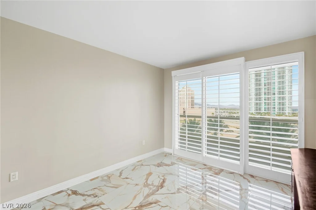 2747 Paradise, Las Vegas, NV 89109