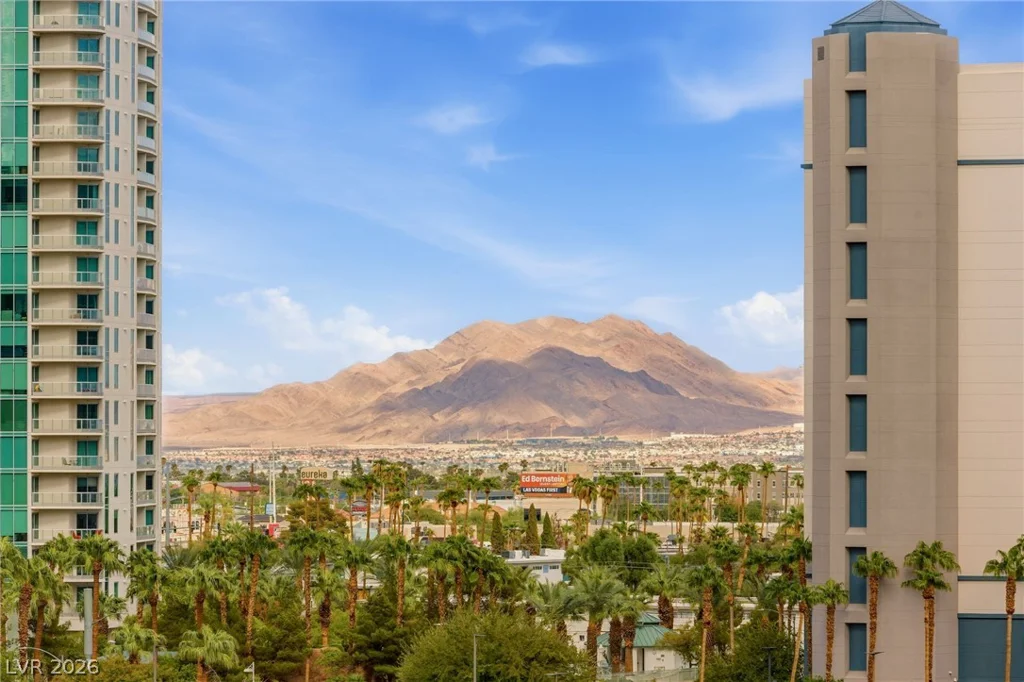 2747 Paradise, Las Vegas, NV 89109